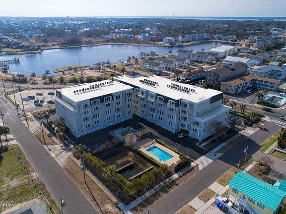 3rd image of 305 S Lake Park Boulevard #108