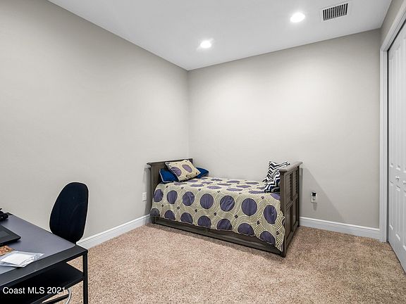 4th image of 8563 Loren Cove Dr