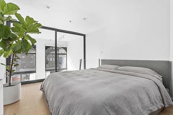 Rented by Compass | media 16