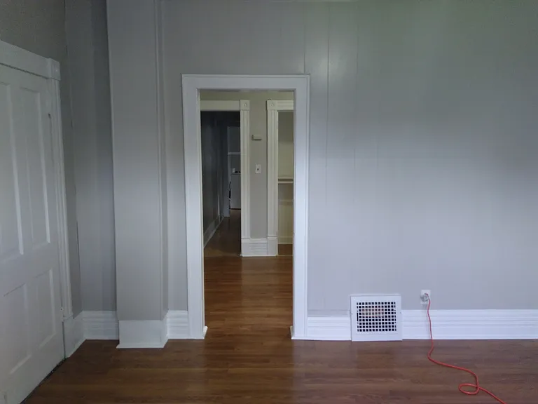 312 Randall St — Photo 2