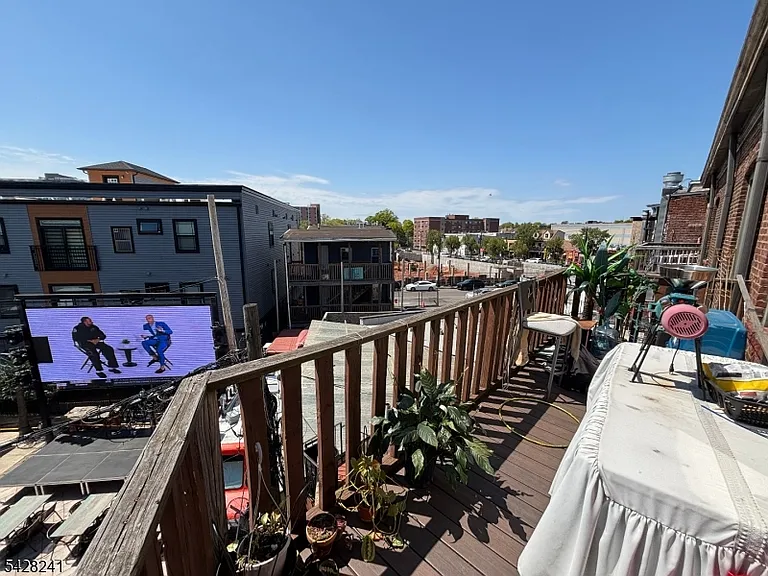 276 Morris Ave #3 — Photo 8