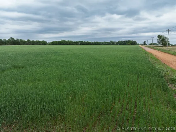 280 East Rd, Vinita, OK 74301
