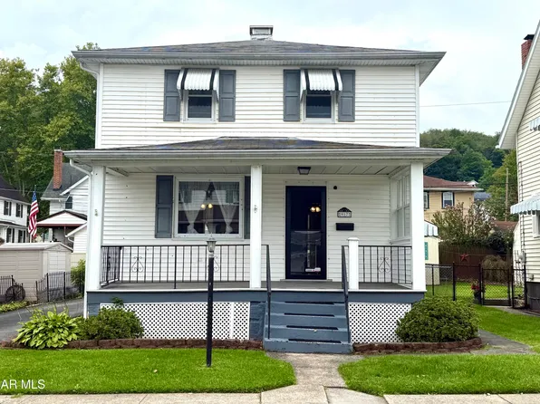 917 Millville Rd, Altoona, PA 16601