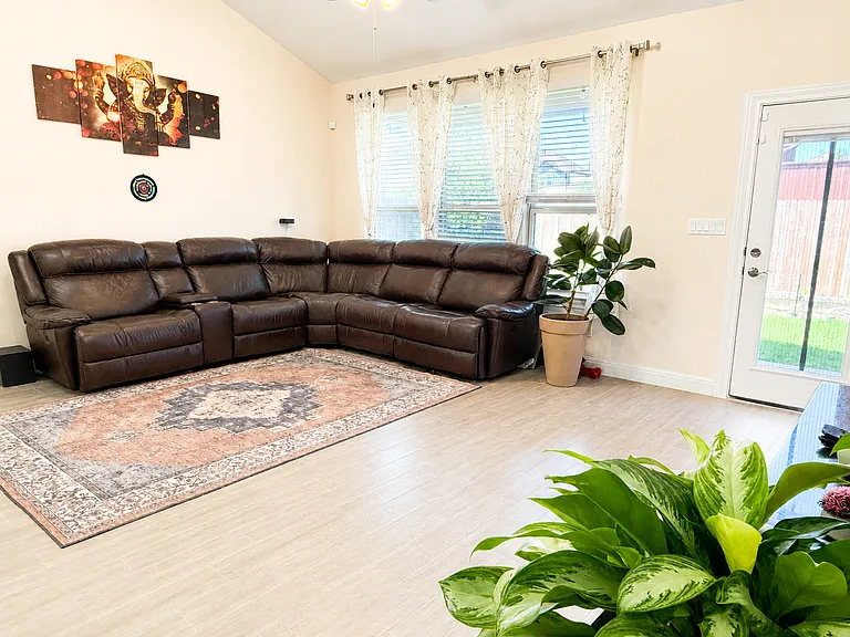 3109 Maysilee St — Photo 8