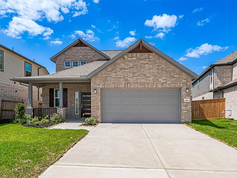 2405 Seamist Cove Ln — Photo 1