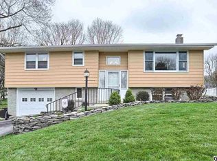 509 Spring Run Dr, Mechanicsburg, PA 17055