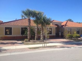 7354 Bristol Cir, Naples, FL 34120