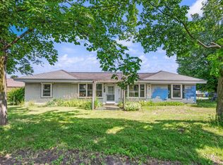 417 Walnut St, Howard City, MI 49329