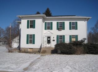 805 W 10th Ave, Rochelle, IL 61068