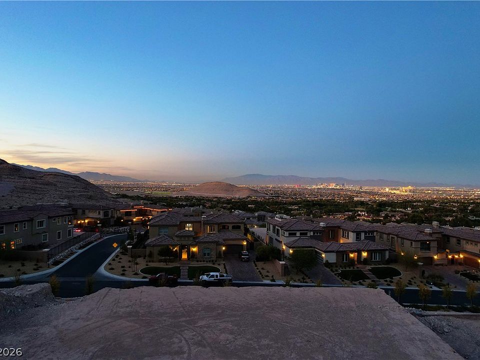 1st image of 34 Mountain View Dr