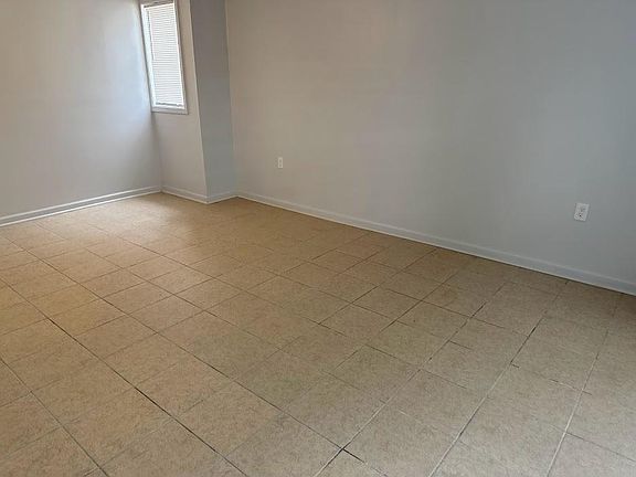 5th image of 1017 Pailet Ave Unit 9