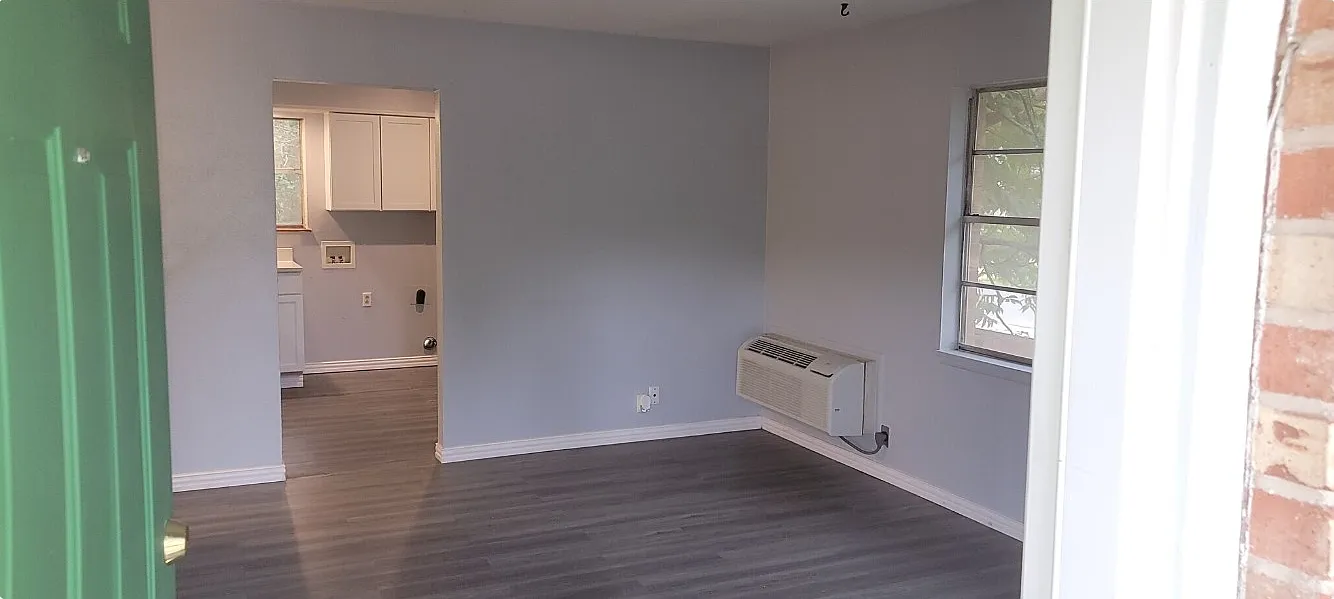 2 bed, 868 sqft, $1,199 — Photo 3