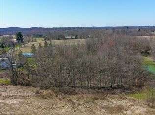 Stanwood St SW, Navarre, OH 44662