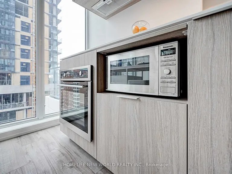 77 Shuter St #909 — Photo 29
