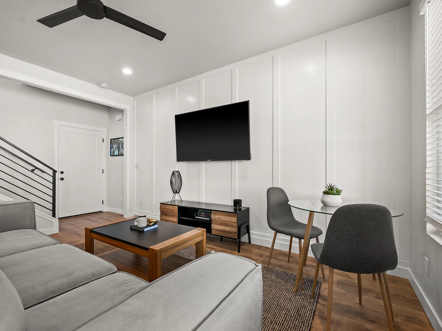 3 bed, 1432 sqft, $2,699 — Photo 1