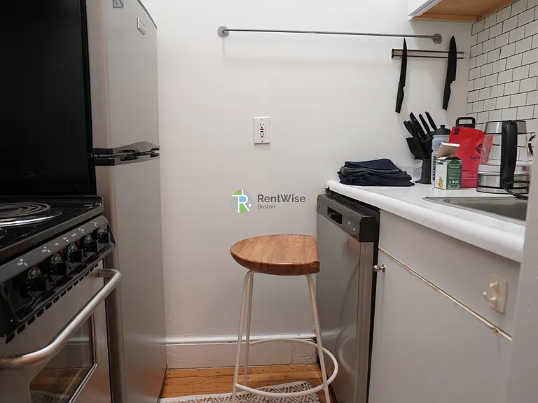 172 Commonwealth Ave #6 — Photo 6