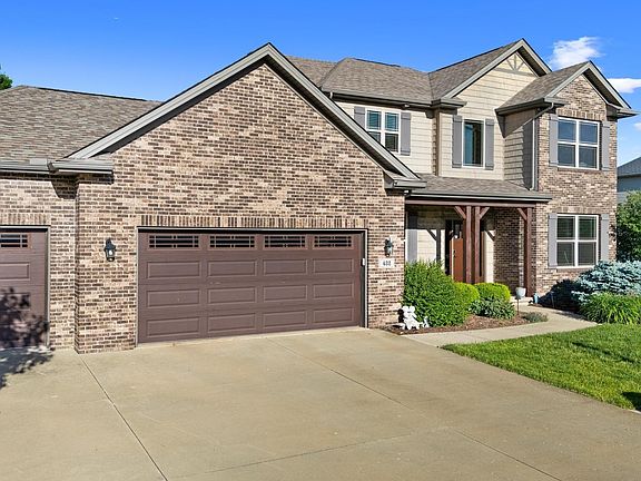 2nd image of 432 Onyx Dr