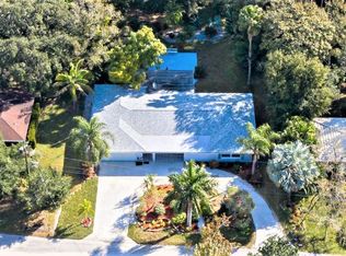 12745 Palm Dr, Largo, FL 33774
