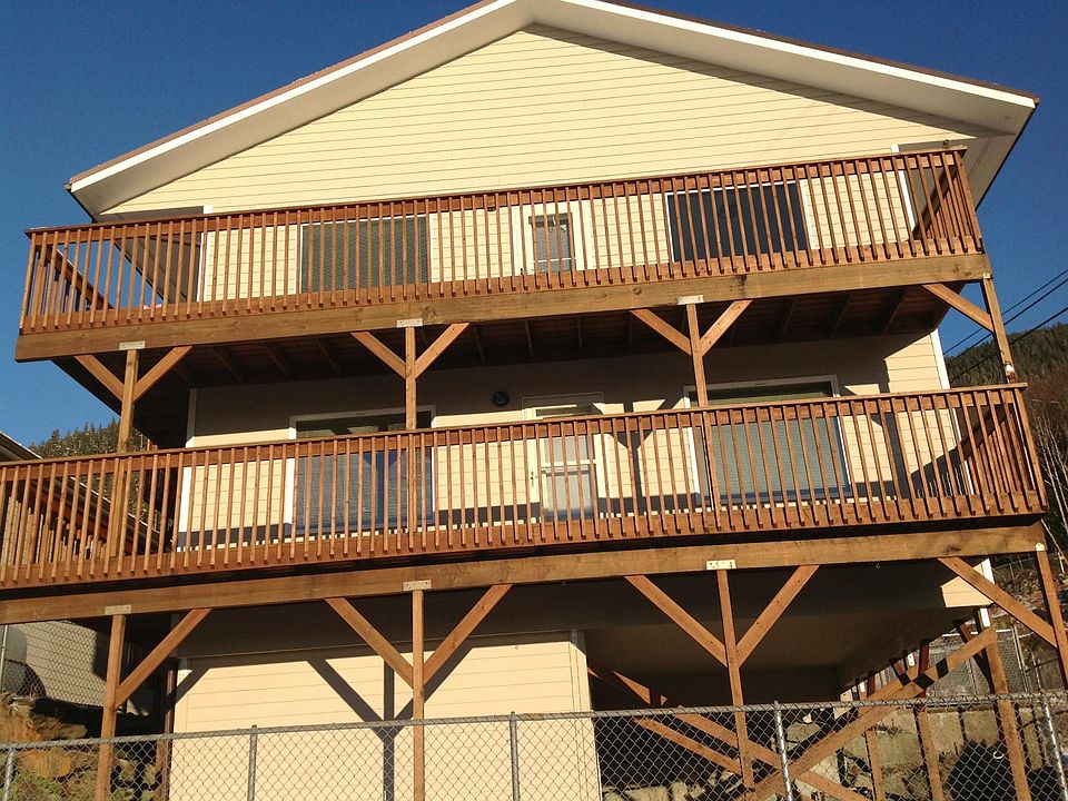 Front view of duplex