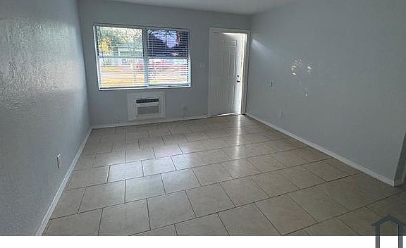 2nd image of 2951 6th Ave S #1
