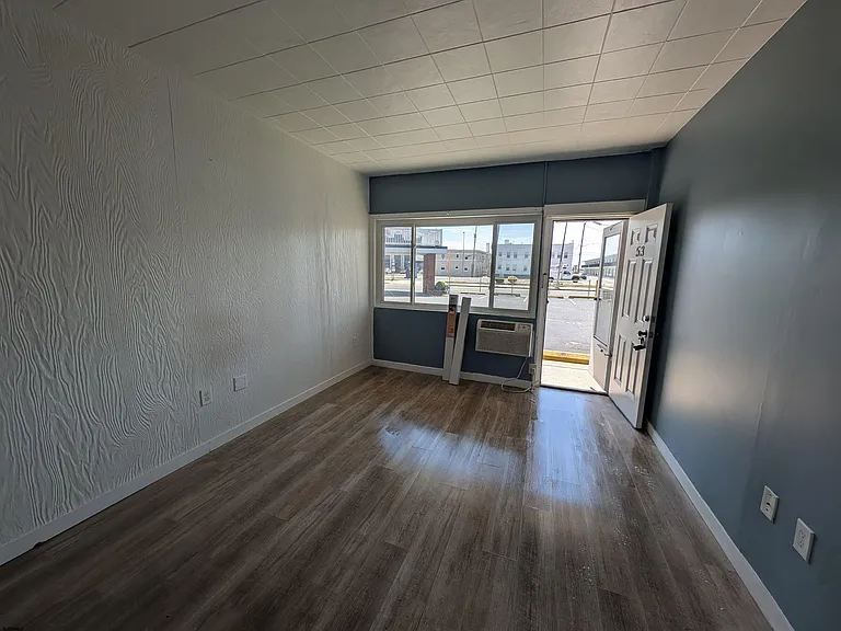 3501 Pacific Ave — Photo 4