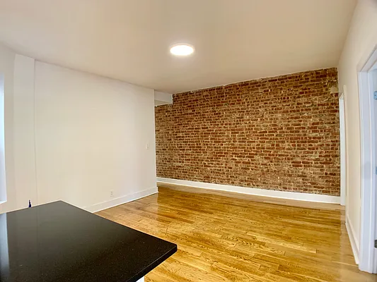 Rented by Bohemia Realty Group | media 4