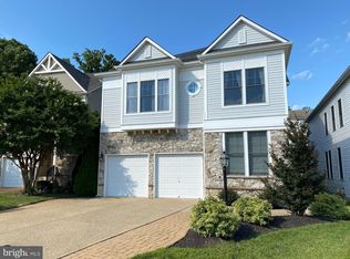 5630 Tower Hill Cir, Alexandria, VA 22315