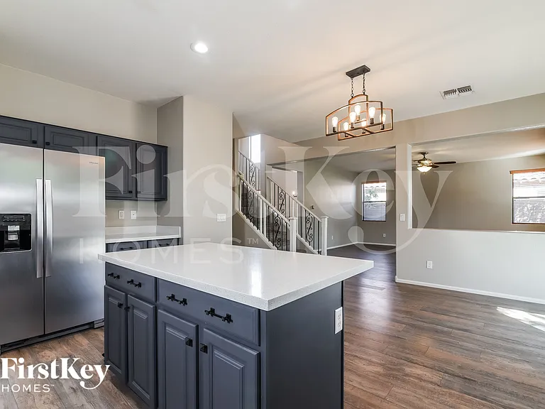 22427 N Vanderveen Way — Photo 6