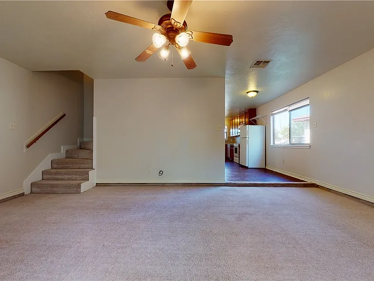 1915 Pine Tree Dr #A — Photo 15