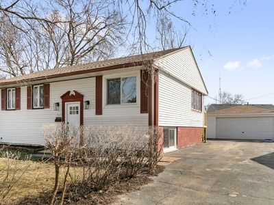 753 Rogers Rd, Romeoville, IL, 60446