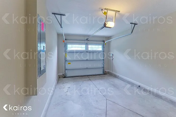 1331 Mull St — Photo 17