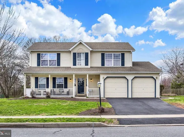 126 Martel Cir, Dillsburg, PA 17019