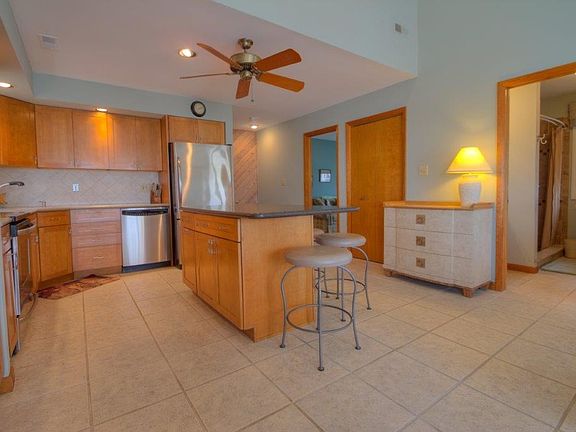 3rd image of 18 58th St #A