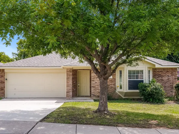 908 Chase Ln, Denton, TX 76209