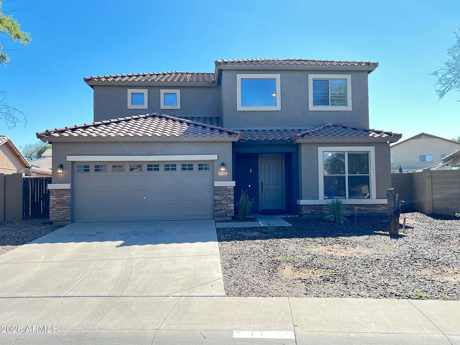 3 bed, 2.5 bath, 1993 sqft, $2,900 — Photo 2
