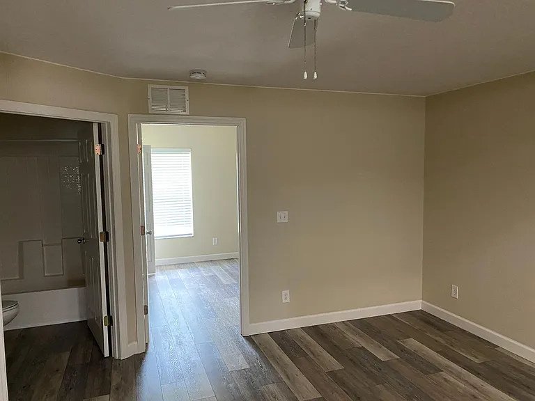 7350 Canterbury St — Photo 20