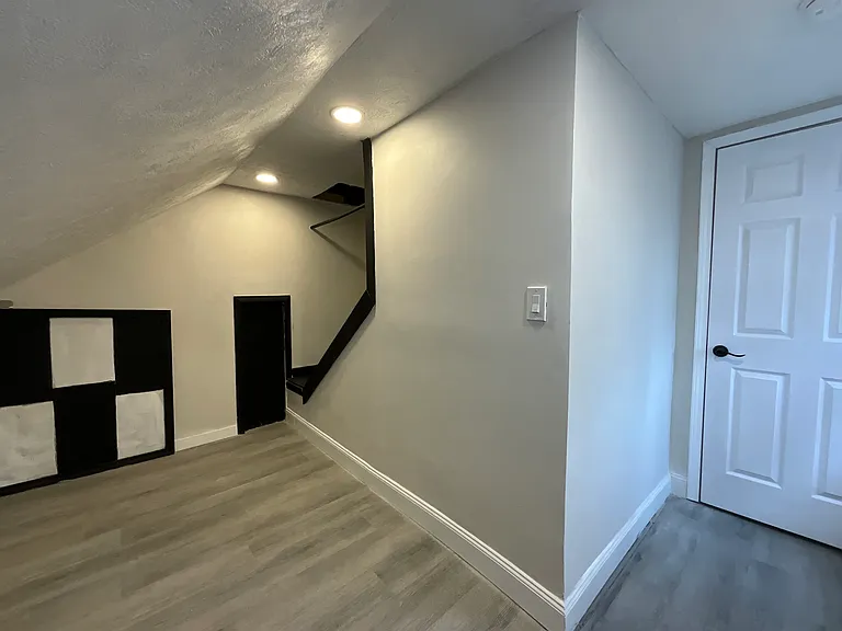 20210 Gladstone Rd — Photo 35