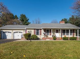 6 Coachman Ln, Methuen, MA 01844