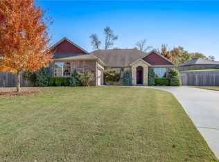 123 Cowans St, Lowell, AR 72745