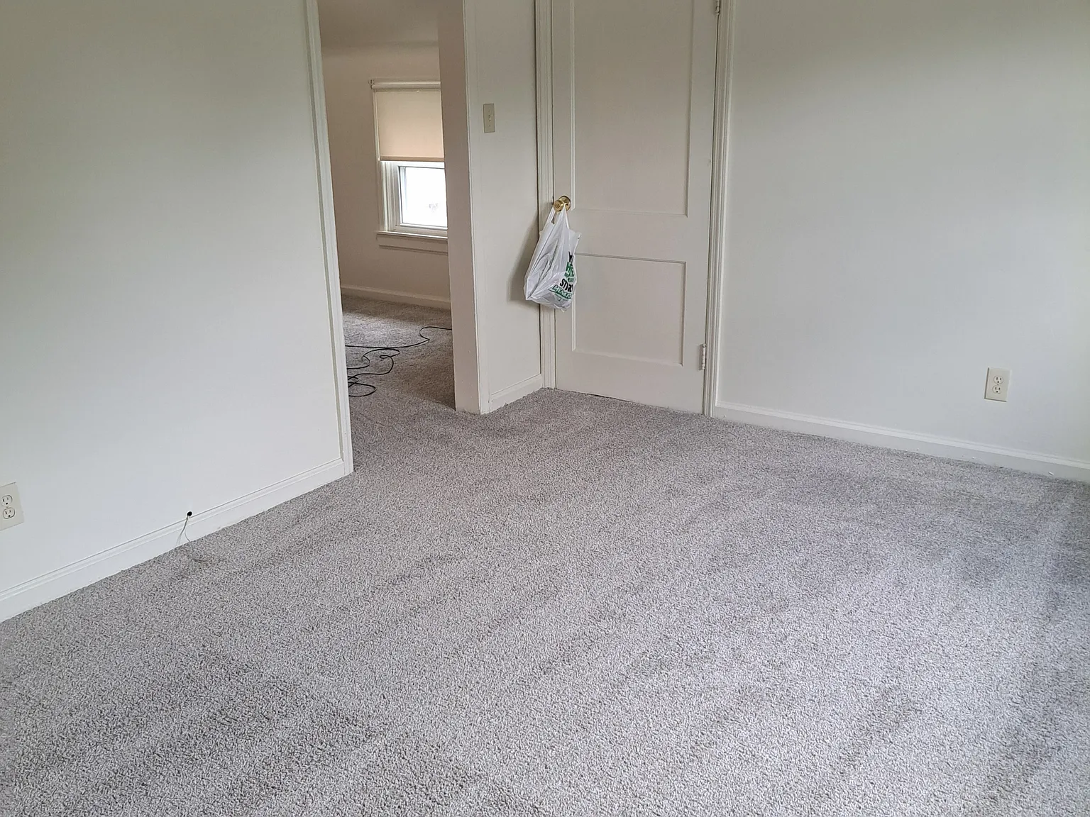 2 bed, 720 sqft, $950 — Photo 1