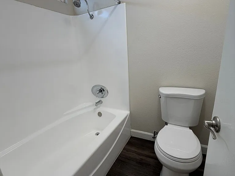 7720 Crescent Ave — Photo 12
