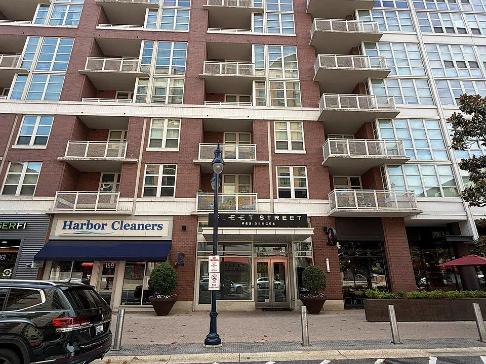 157 Fleet St #411