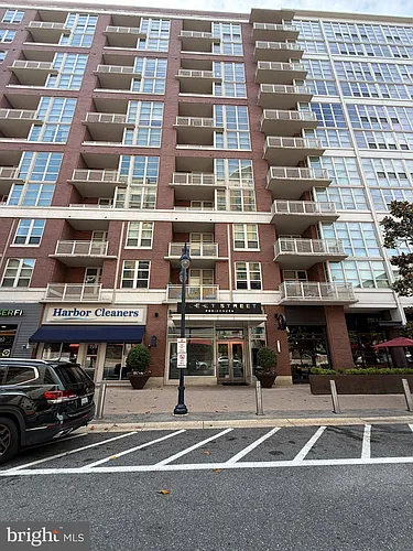 157 Fleet St Photo 1