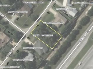 1045 Blossom Dr, Sebastian, FL 32958