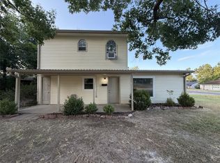 1405 Highland Ave, Rockdale, TX 76567