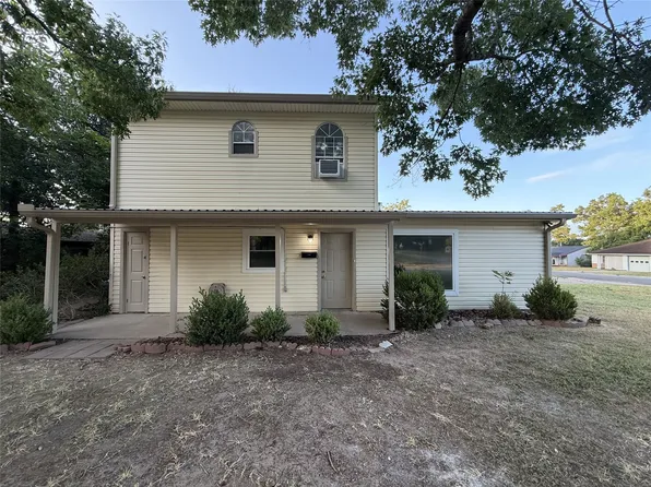 1405 Highland Ave, Rockdale, TX 76567
