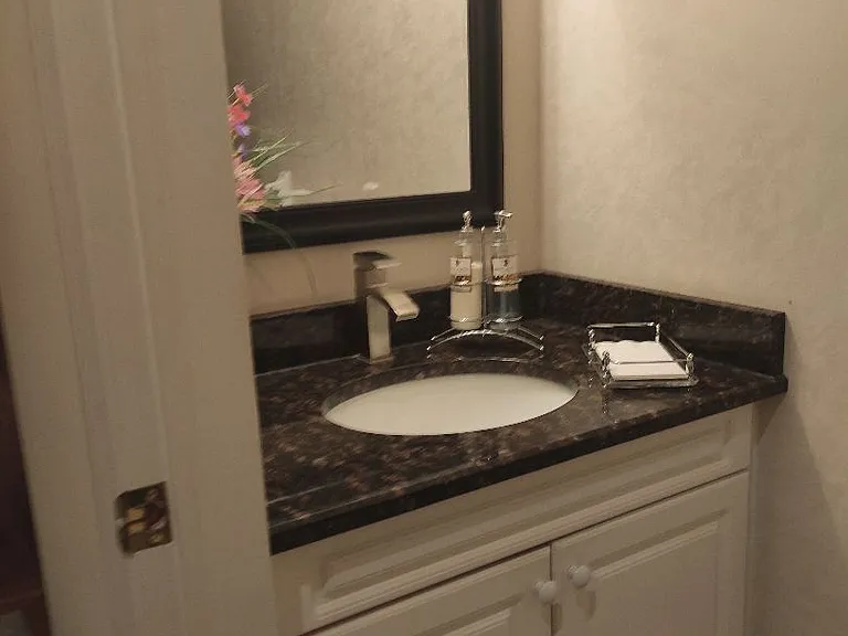 1058 Lexington Cir — Photo 28