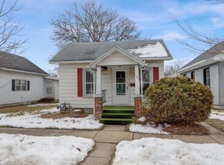 740 Henry St, Lake Geneva, WI 53147