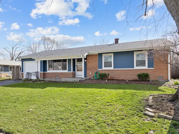 1241 Aspen Ln, Elk Grove Village, IL 60007