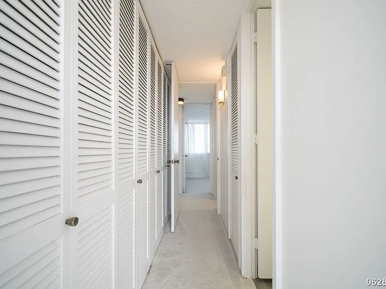 1212 Punahou St #3305 — Photo 27